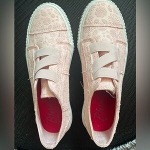 BLOWFISH girls sneakers 👟 NWT